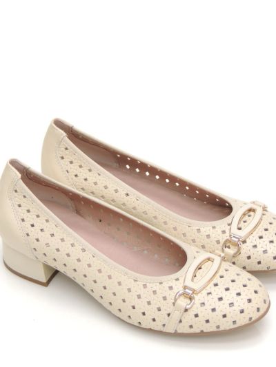 Бежови обувки с нисък ток - елегантни и удобни!PITILLOS (SKU)11123