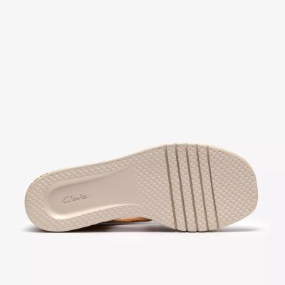 Beige platform sandals - elegance and comfort! CLARKS (SKU) 26185953