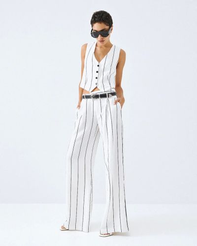 Елегантен дамски панталон с асиметрично закопчаване ACCESS FASHION (SKU) 5024