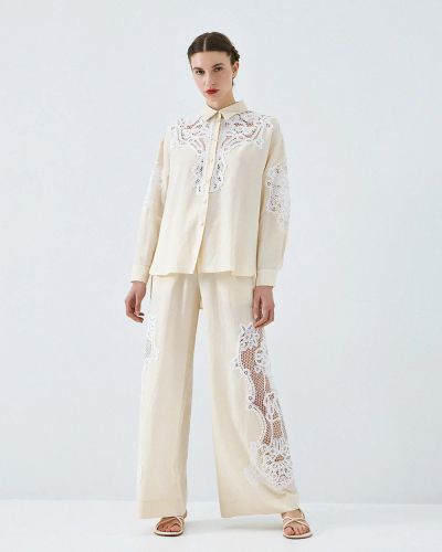 Women's shirt Elegant and loose, with delicate lace details ACCESS FASHION (SKU) 7019