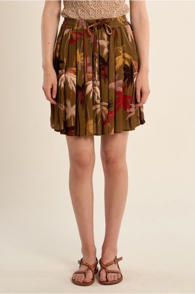 Дамска къса плисирана пола - стил, комфорт и свежест MOLLY BRACKEN (SKU) T2210EE