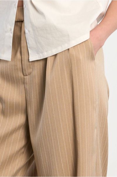 Women's high-waisted trousers - Stylish and comfortable MOLLY BRACKEN (SKU) TLF110EP