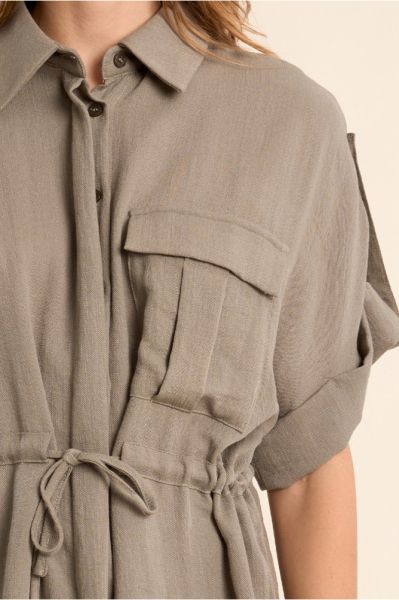 Women's short-sleeved shirt made of breathable viscose in military color MOLLY BRACKEN (SKU) LA1957EP