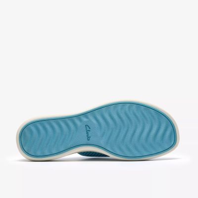 Дамски чехли с лека платформа в син цвят – еластични и удобни CLARKS (SKU)26187009
