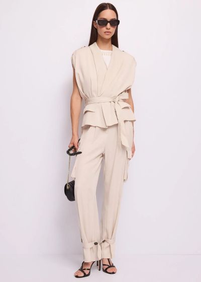 Women's Vest with Lapels - Stylish, Elegant and Modern GAUDI (SKU) 611FD35001