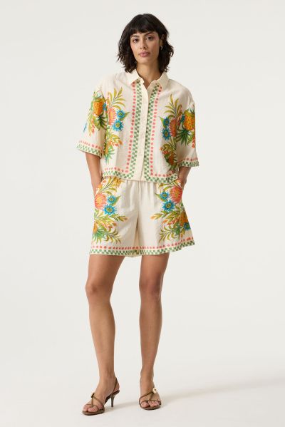 Women's viscose shorts with airy floral summer print GARCIA (SKU) Q260146