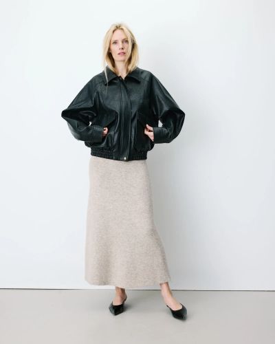 Women's bomber jacket in black - perfect, modern, comfortable and warm! GRACE&MILA (SKU)111003.