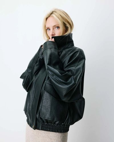 Women's bomber jacket in black - perfect, modern, comfortable and warm! GRACE&MILA (SKU)111003.