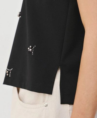 Women's T-shirt with hand-sewn beads in black - for stylish elegance! ACCESS FASHION (SKU)2213
