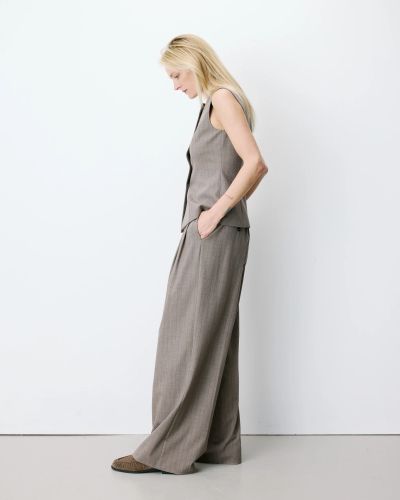 Women's elegant fitted vest Aristide striped - Perfect choice for a stylish lady GRACE&MILA (SKU) 111018