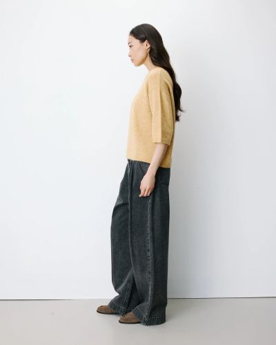 Women's sweater with 3/4 sleeves, oversized cut – modern and comfortable GRACE&MILA (SKU) 17009
