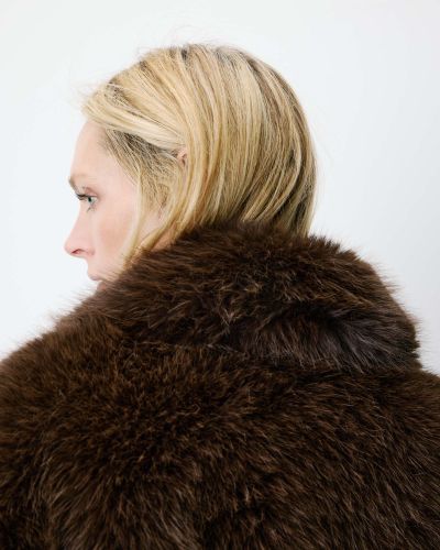 Luxurious women's short fur coat, chocolate color - elegance and comfort GRACE&MILA (SKU) 19009