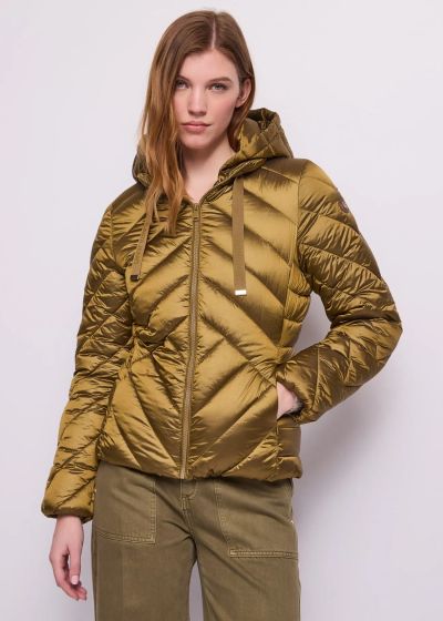 Women's lightweight green down jacket with hood – comfort and style GAUDI (SKU) 621BD35010