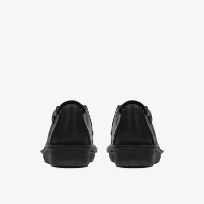 Дамски обувки CLARKS – класически черен дизайн, елегантност и комфорт.CLARKS (SKU)20306639