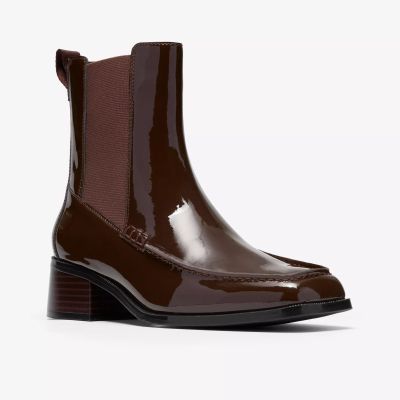 Women's brown patent leather mid-heel ankle boot – elegance and comfort. CLARKS (SKU) 26327224
