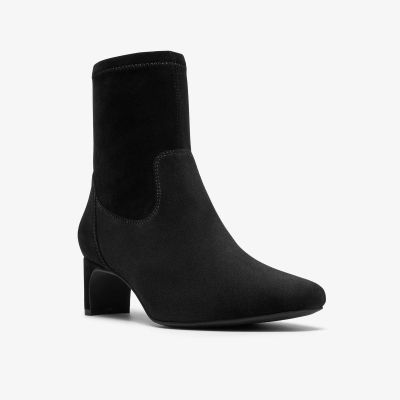 Elegant Women's Black Stretch Ankle Boots – Perfect for Everyday Wear and Evenings! CLARKS (SKU) 26320253