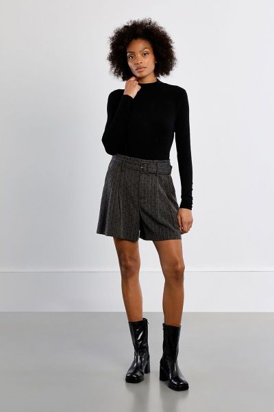 Women's high-waisted shorts with a belt – elegant and stylish MOLLY BRACKEN (SKU) TL445EN