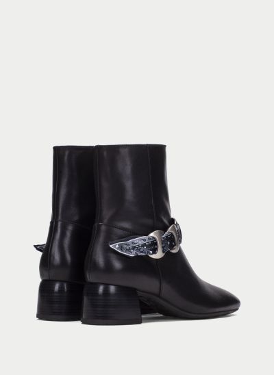 Elegant black women's mid-heel ankle boots with a bow – style and comfort! HISPANITAS (SKU) 265196