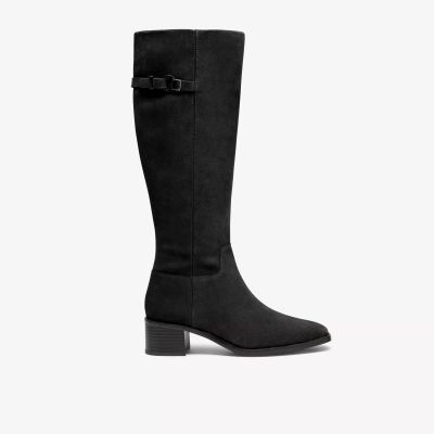 Women's classic black mid-heel boots – comfort and timeless elegance. CLARKS (SKU) 26320243