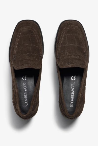 Elegant women's autumn loafers in brown – comfort and style for your autumn! REGARDE LE CIEL (SKU) ETTA02