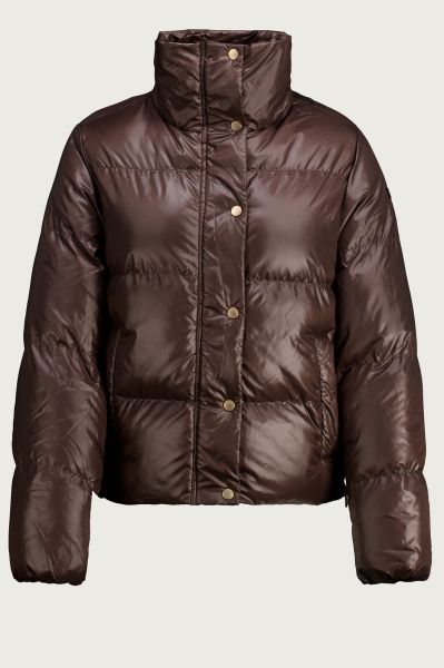 Women’s short quilted jacket – modern, warm, and stylish for cold days – GARCIA (SKU) GJ2600919