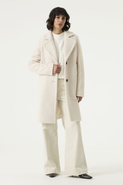 Women’s bouclé coat, white – elegant, warm, and stylish for any season – GARCIA (SKU) GJ2600910