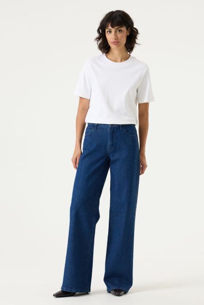 Trendy women's wide-leg jeans with sparkling stones on the sides GARCIA (SKU) 249-6919