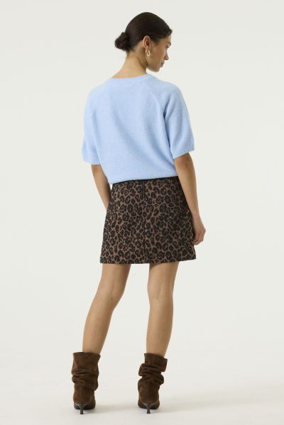 Women's short-sleeved sweater in light blue – Elegant and stylish GARCIA (SKU) U260046