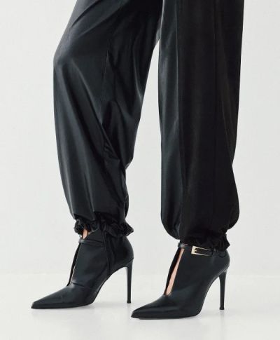 Women’s wide-leg trousers – a luxurious blend of eco-leather and soft suede for style and comfort. ACCESS FASHION (SKU) 5048